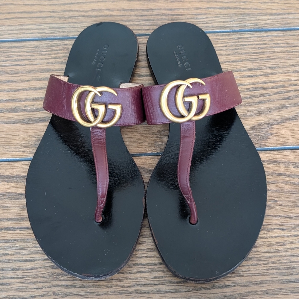 Gucci Black and Burgundy Sandals